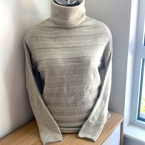 Gray turtle neck sweater